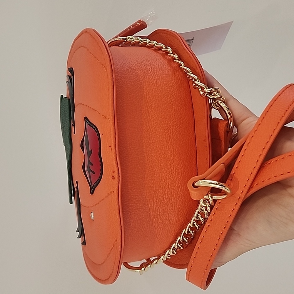 NEW KITSCH PUMPKIN CROSSBODY BAG - Picture 7 of 7